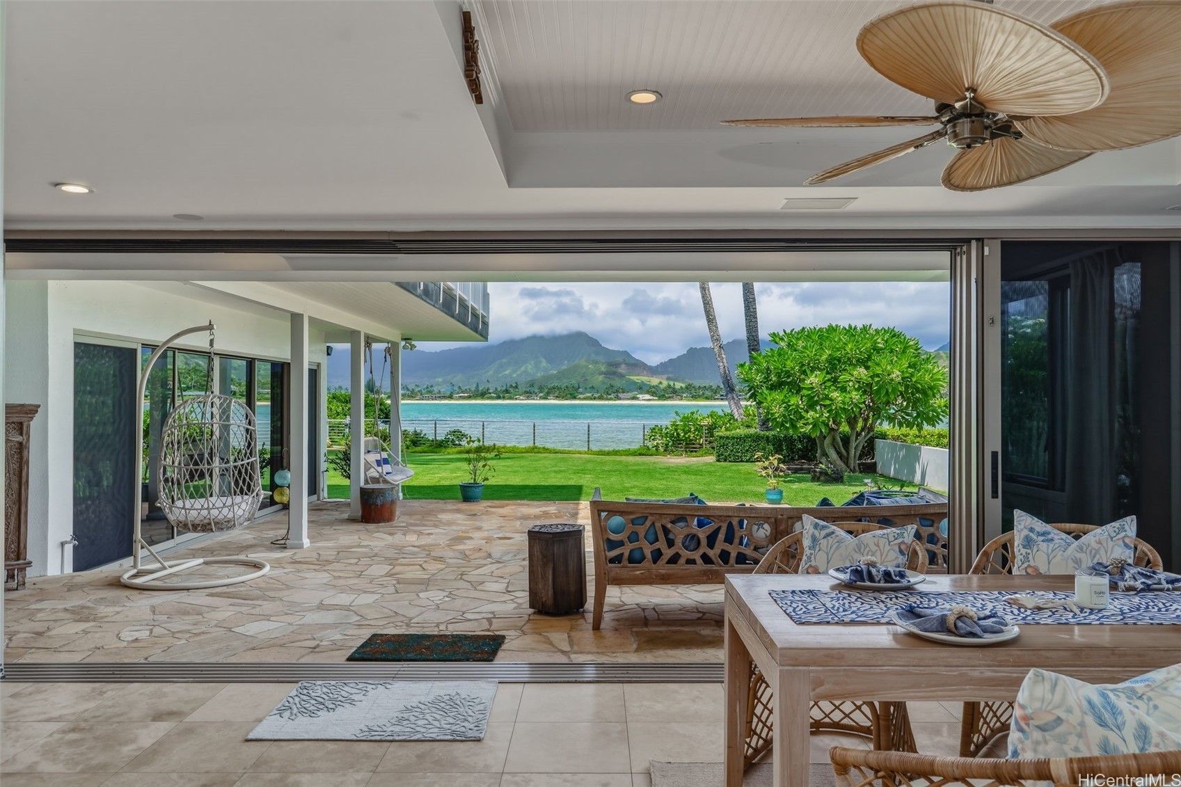 611 Kaimalino Place Property Photo 4