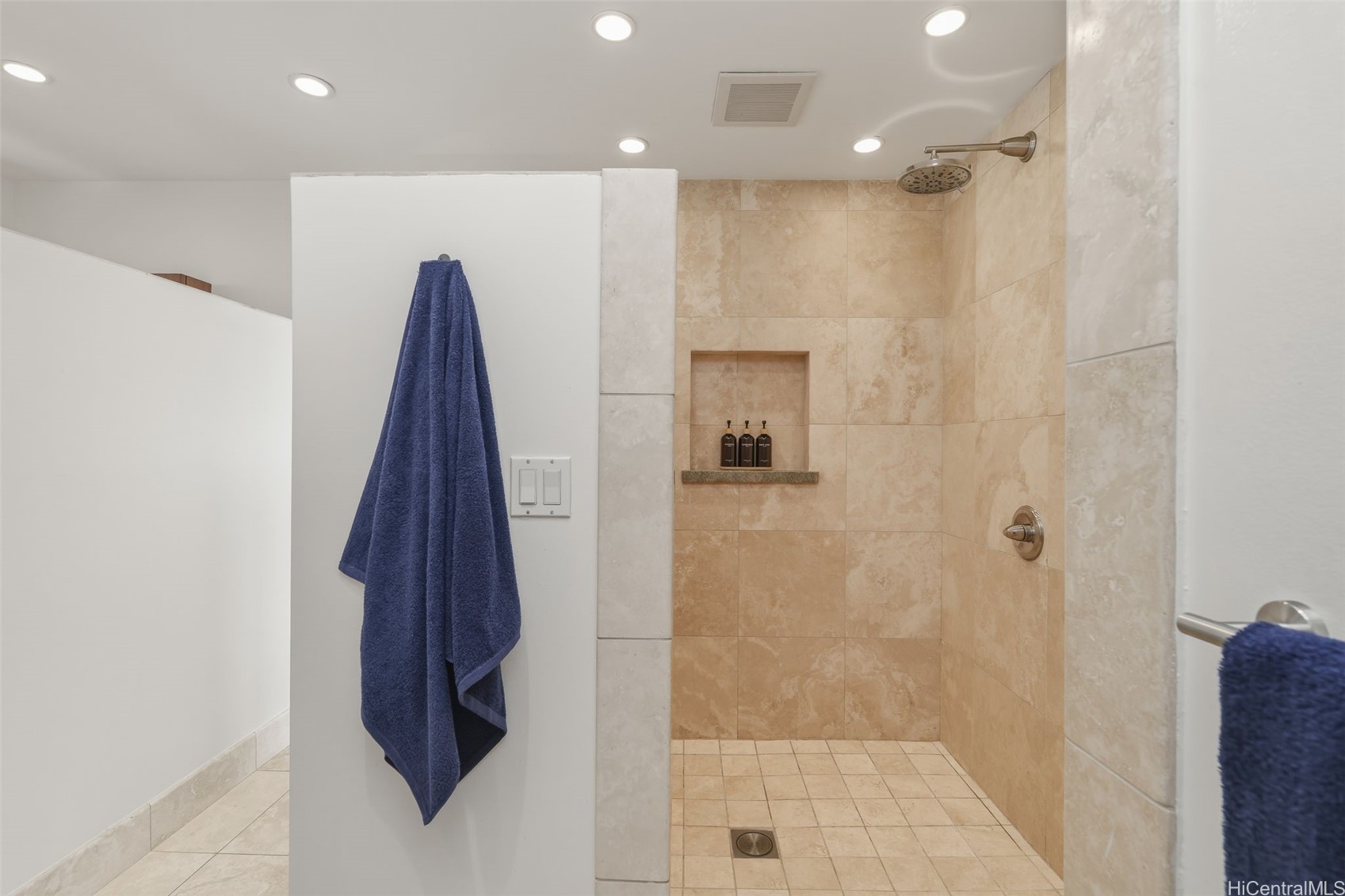 611 Kaimalino Place Property Photo 17