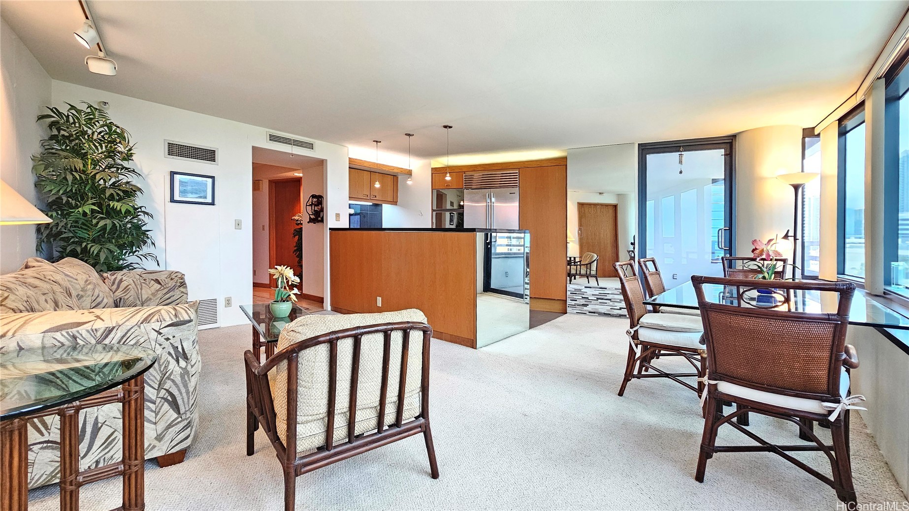 1330 Ala Moana Boulevard 906 Property Photo 5