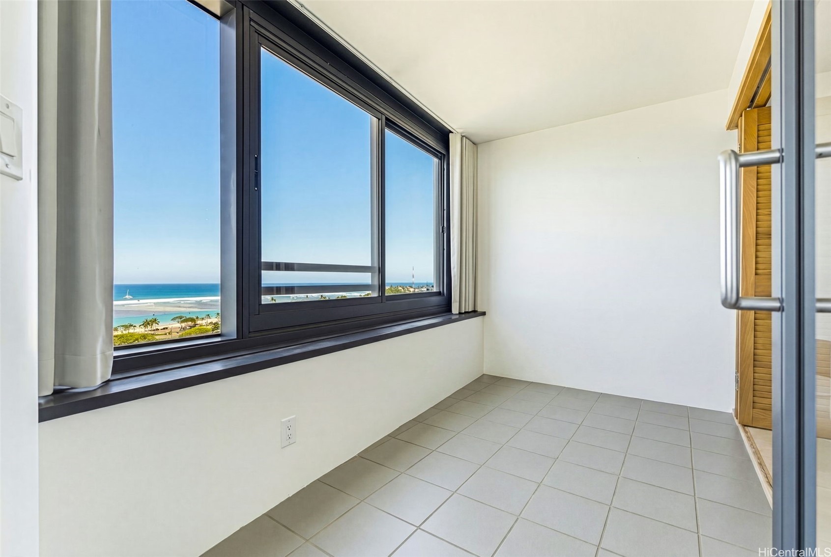 1330 Ala Moana Boulevard 1204 Property Photo 11