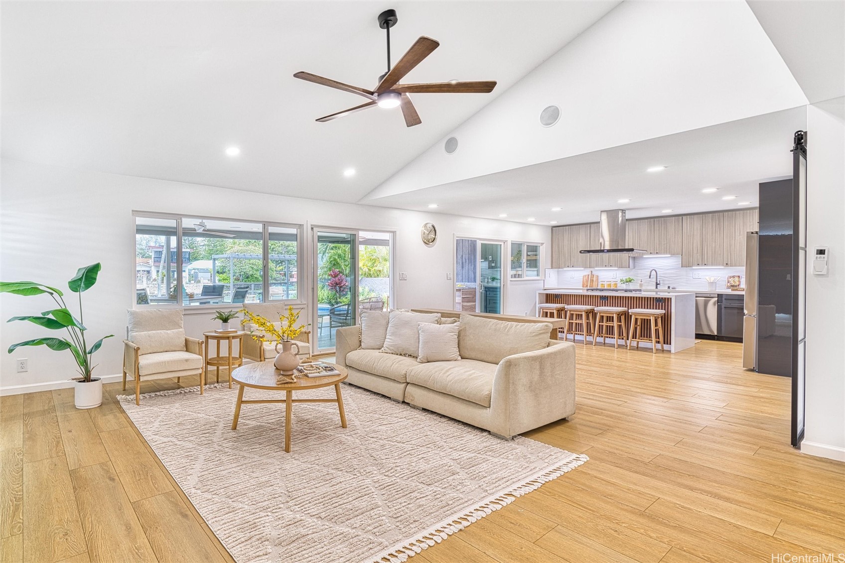 6703 Hawaii Kai Drive Property Photo 7