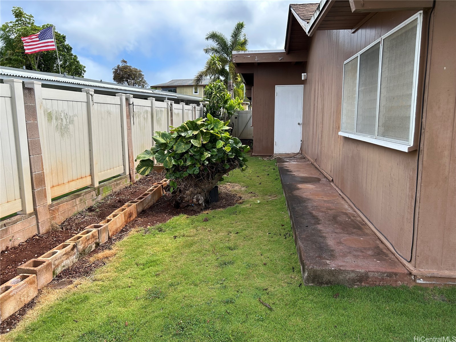 2007 Aamanu Street Property Photo 9
