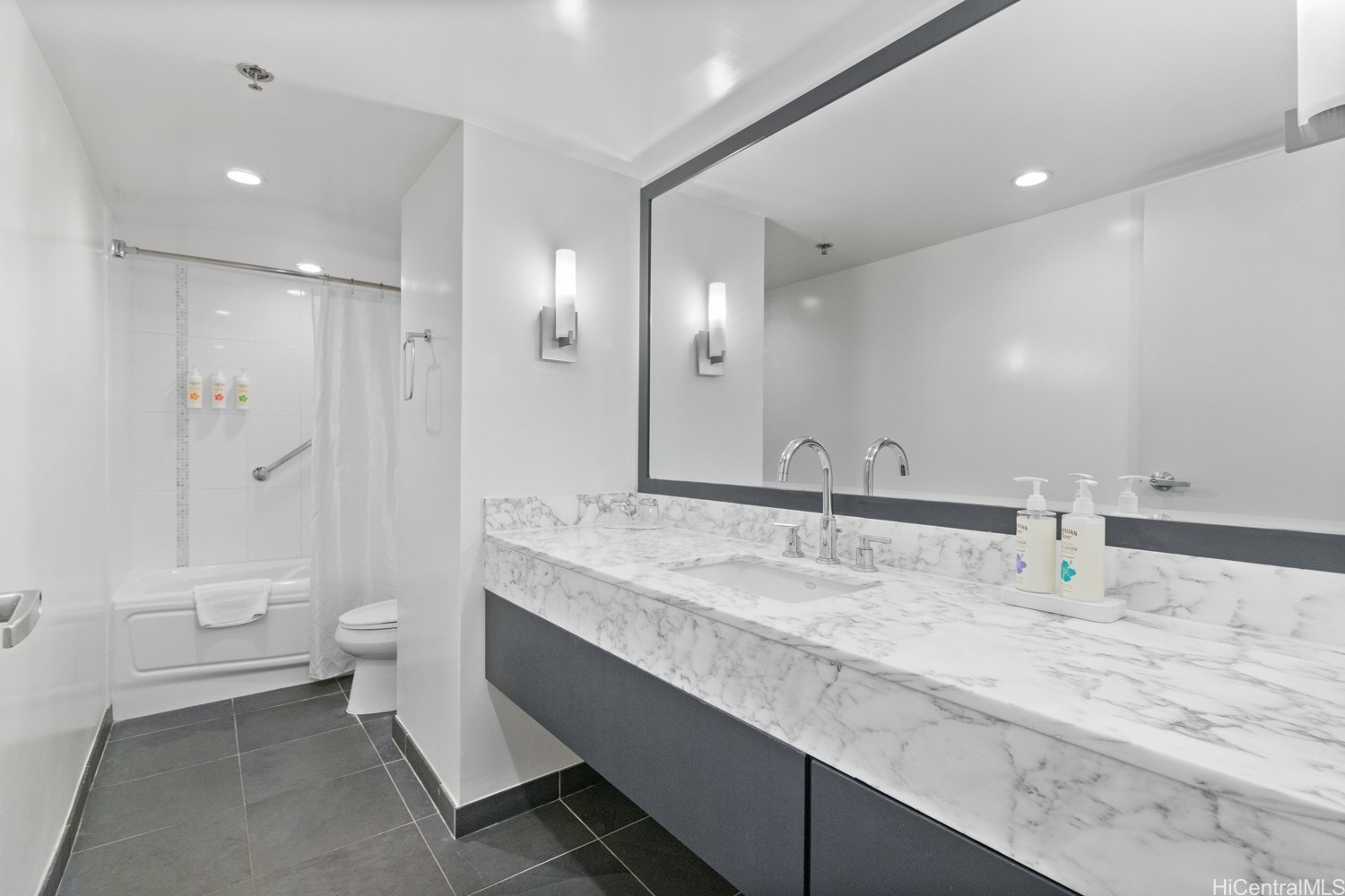 410 Atkinson Drive 727 Property Photo 6