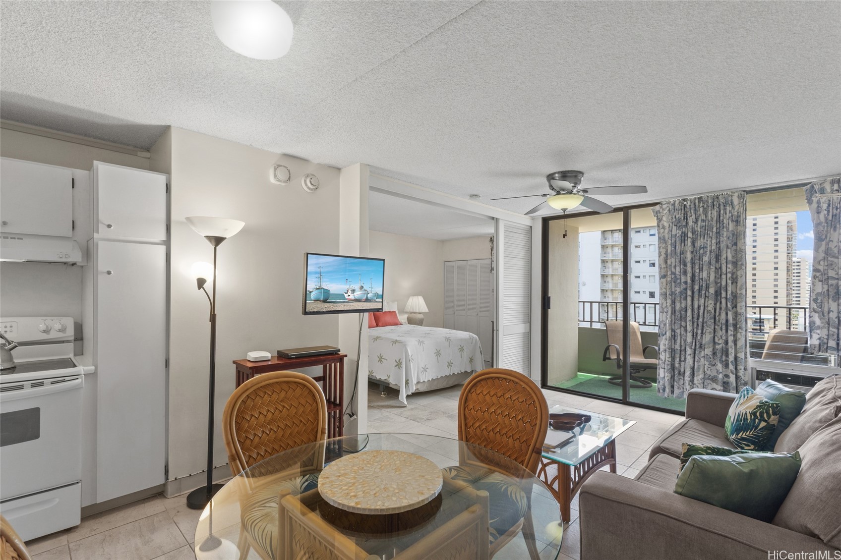 2240 Kuhio Avenue 1114 Property Photo 5