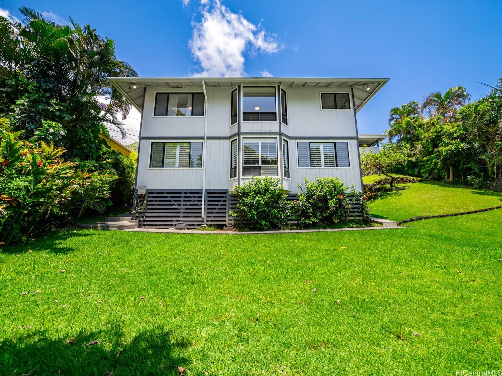 3656 Alani Drive Property Photo 2