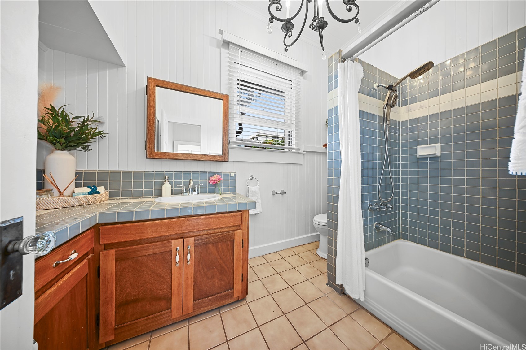 1775 Lusitana Street Property Photo 10