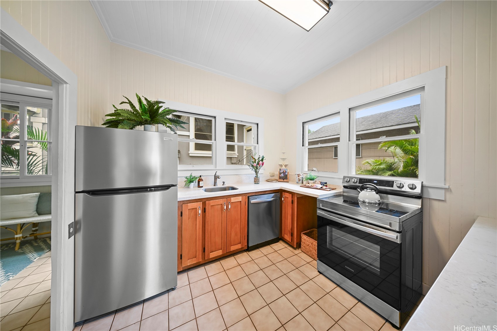1775 Lusitana Street Property Photo 11