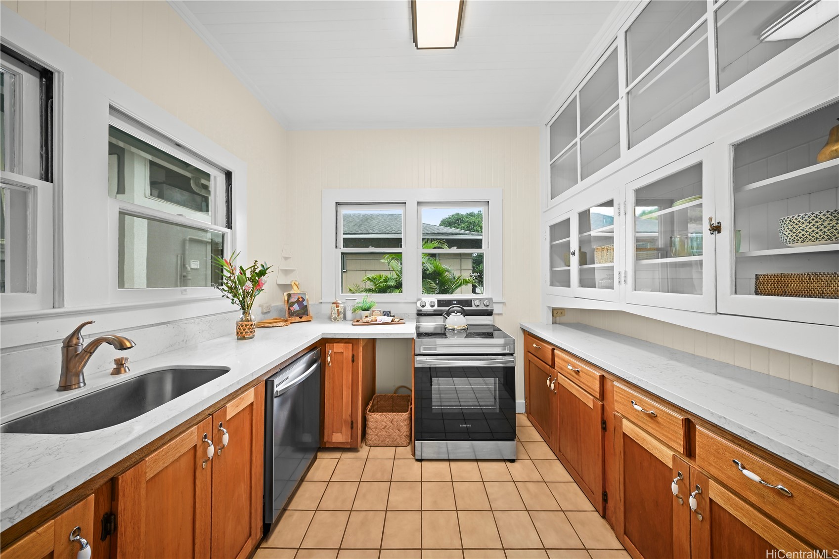 1775 Lusitana Street Property Photo 12