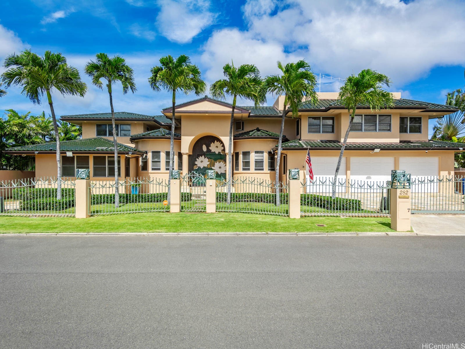 282 Portlock Road Property Photo 6