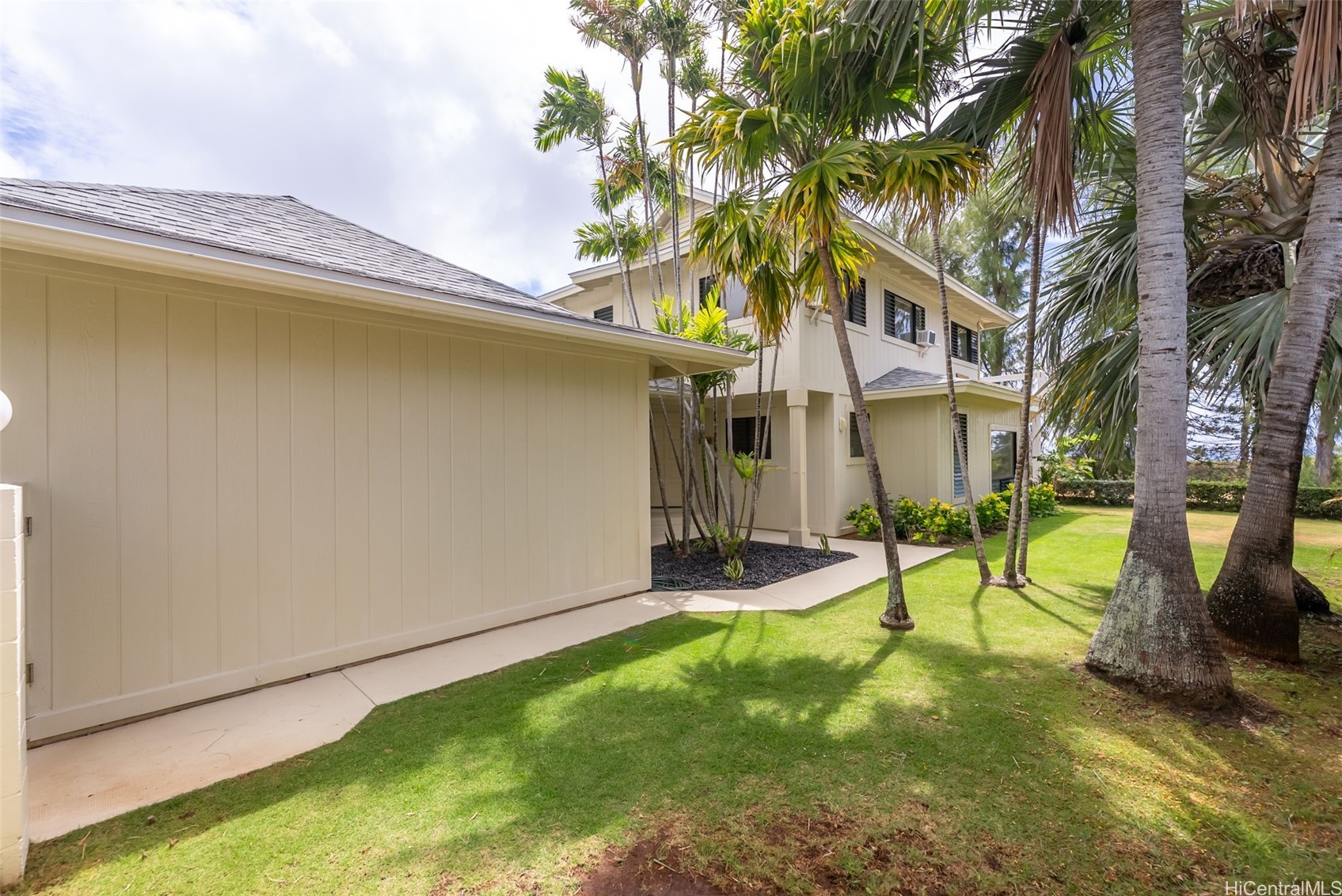 292 Kipukai Place Property Photo 11