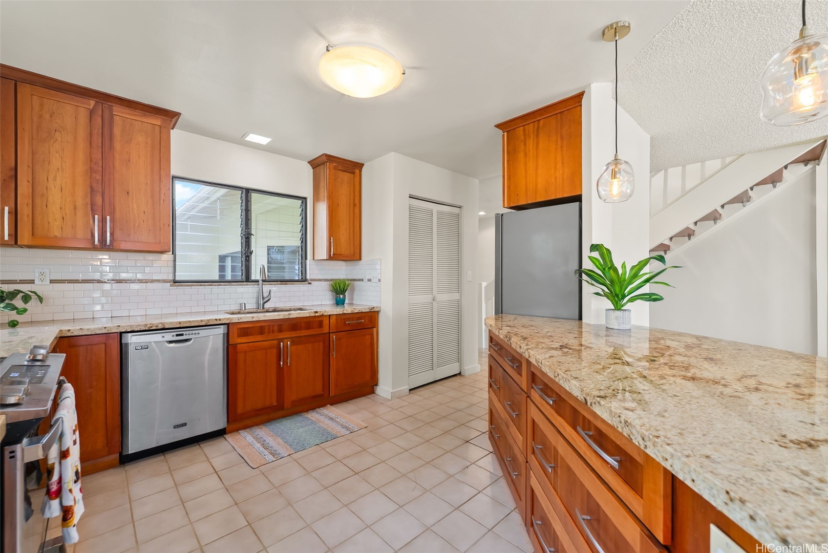 292 Kipukai Place Property Photo 19