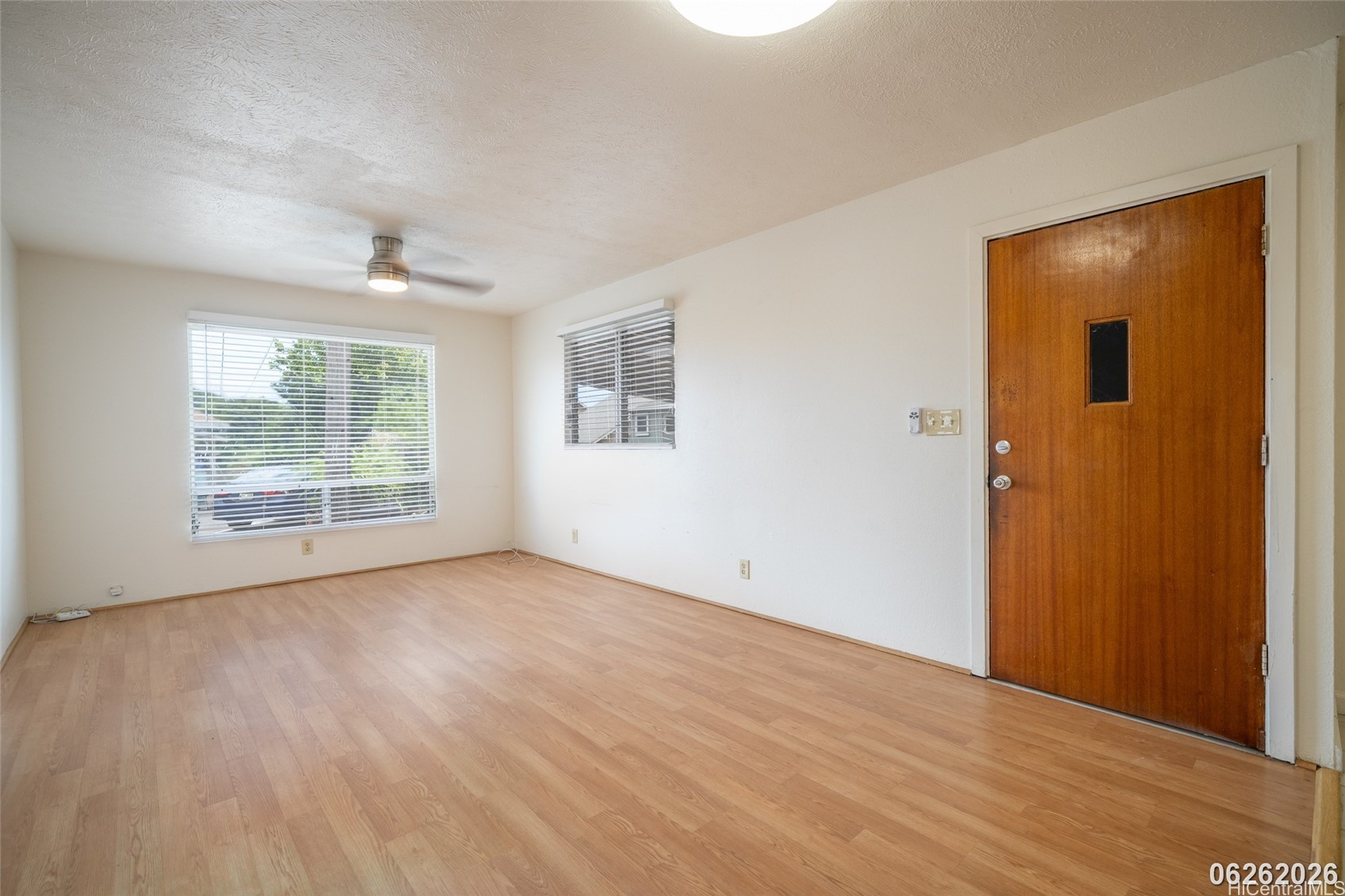 1725 Olona Lane Property Photo 7
