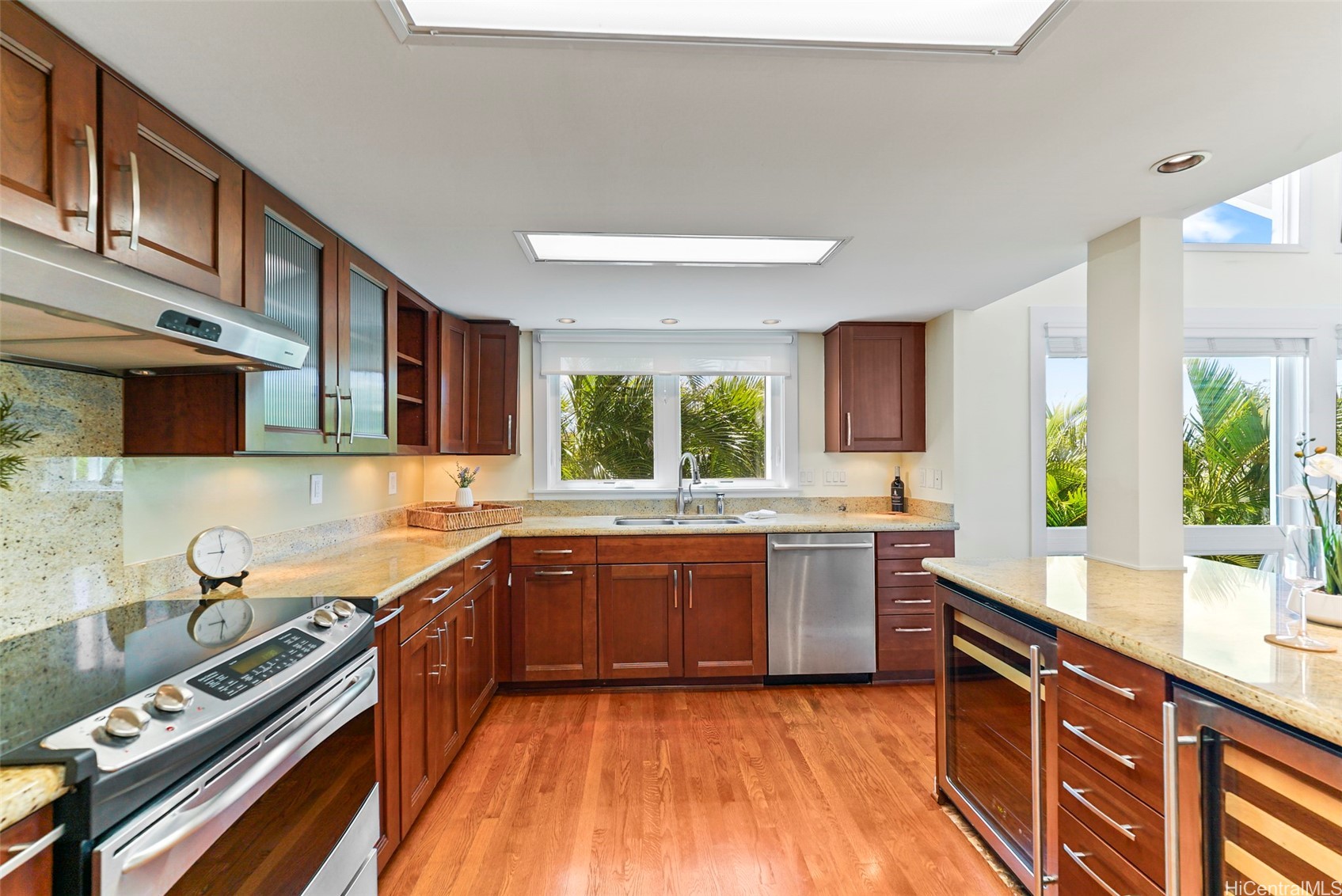 1865 Alaweo Street Property Photo 9