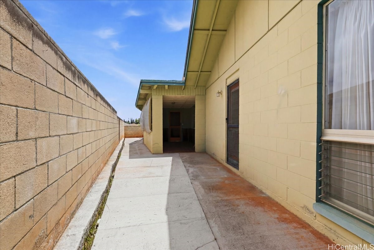 95-237 Kaopua Loop Property Photo 18