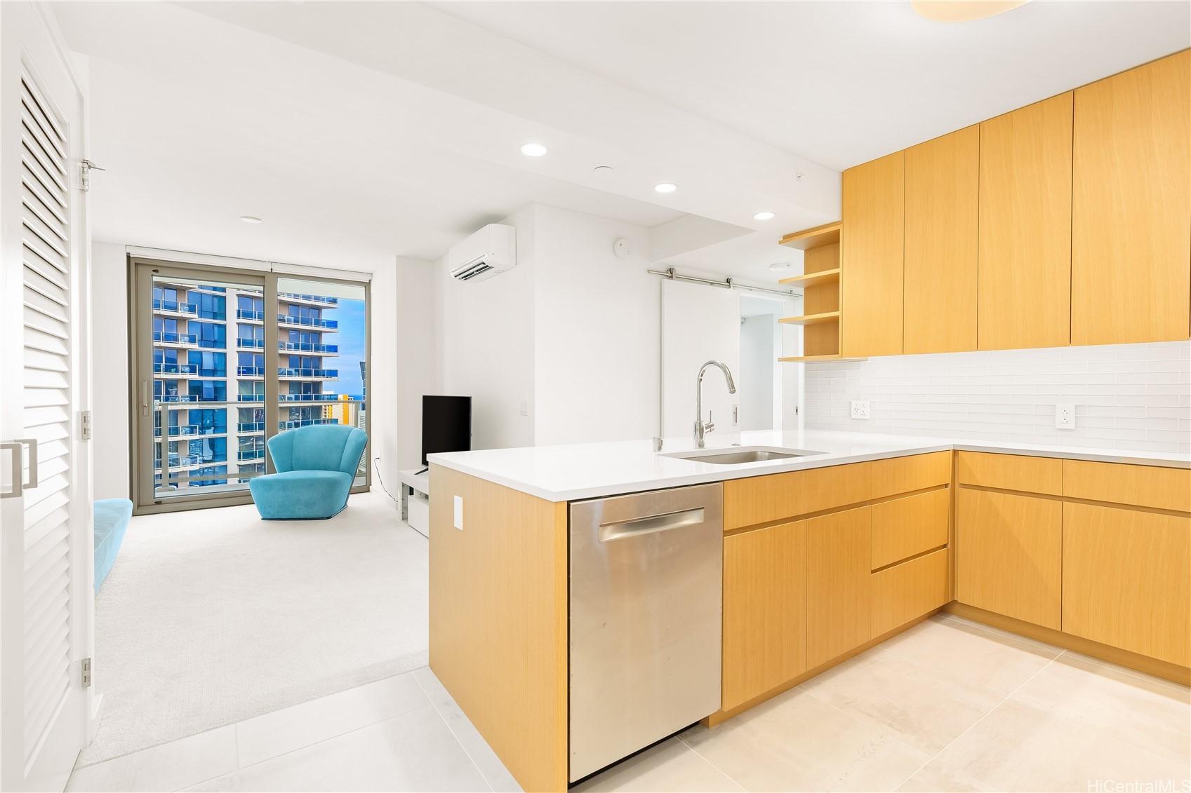 1388 Kapiolani Boulevard 3302 Property Photo 1
