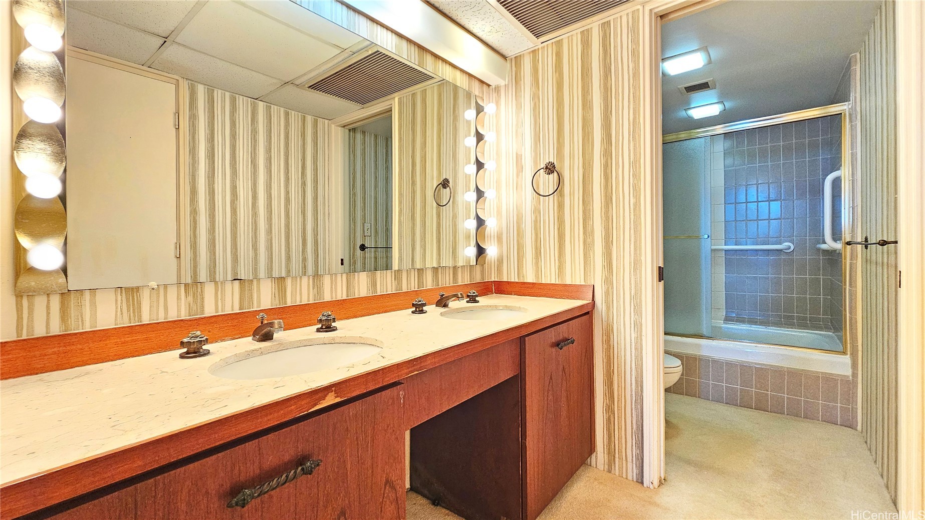1650 Ala Moana Boulevard 2305 Property Photo 10