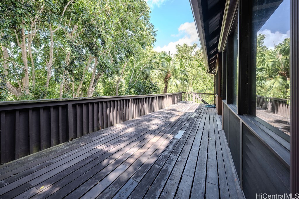 2528 Makaulii Place Property Photo 15