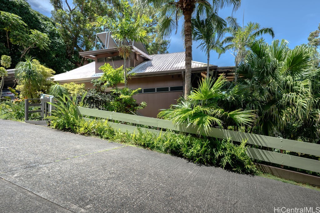 2528 Makaulii Place Property Photo 22