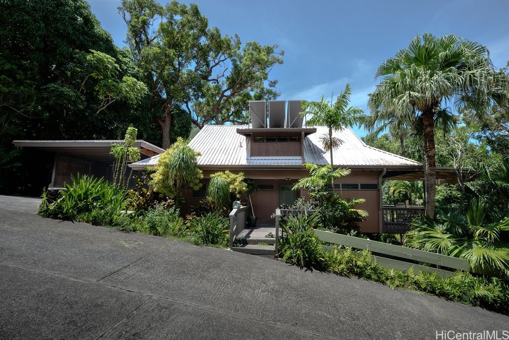2528 Makaulii Place Property Photo 24