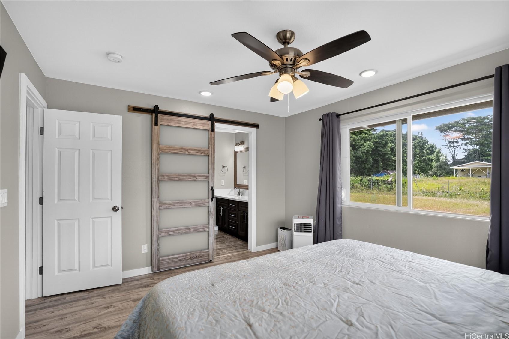 15 21st Avenue Property Photo 10