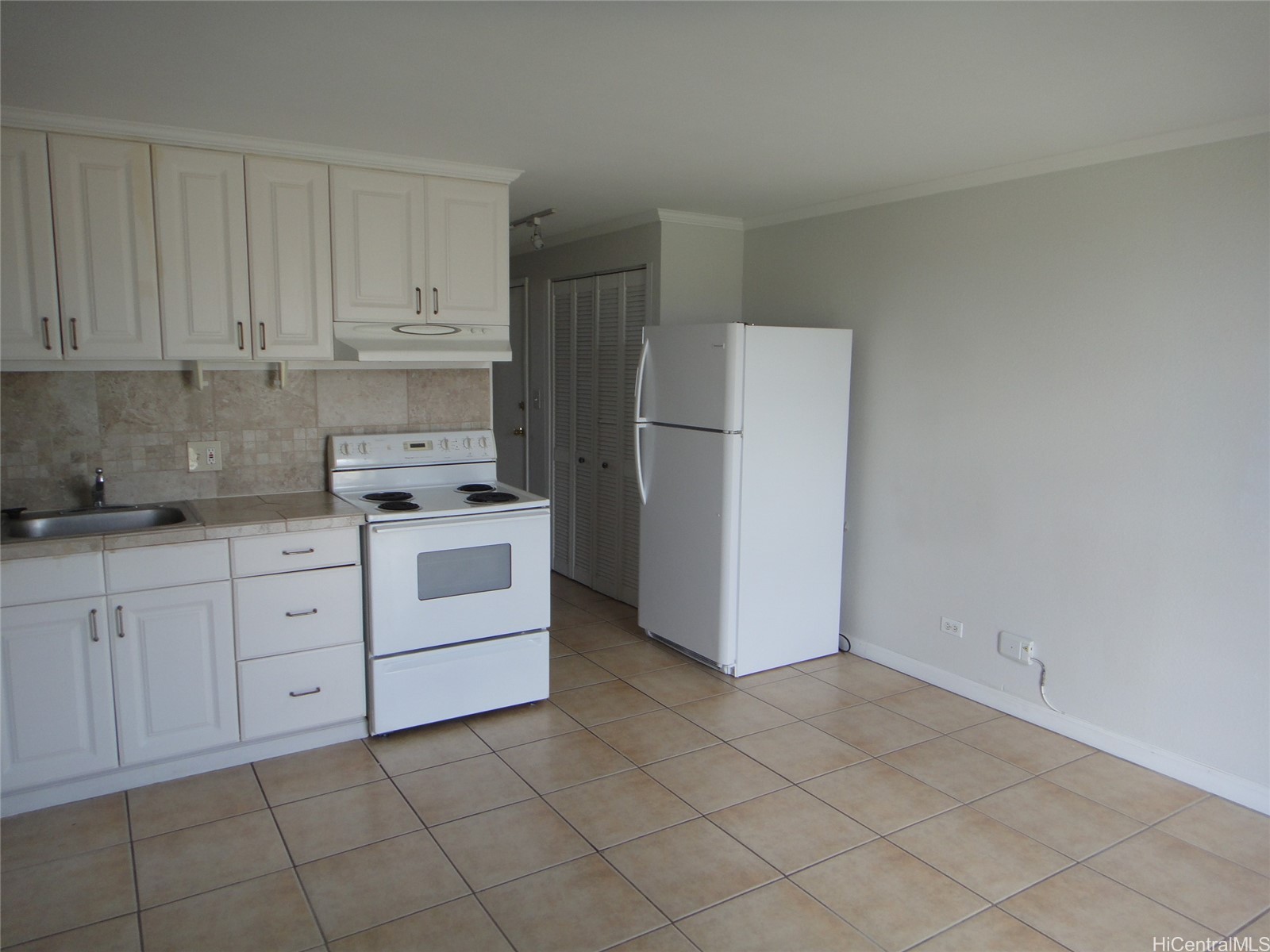 2211 Ala Wai Boulevard 2103 Property Photo 2