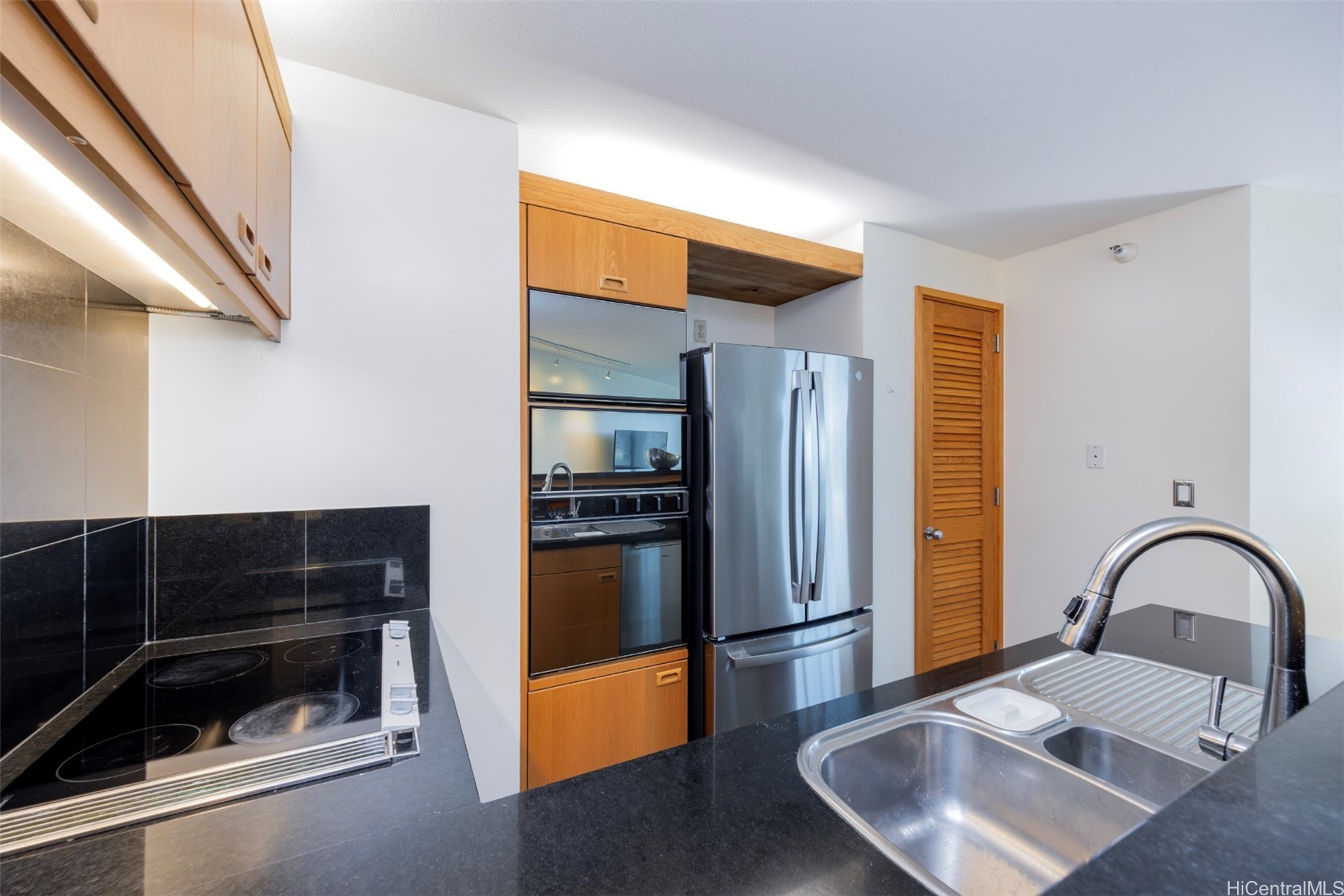 1330 Ala Moana Boulevard 3807 Property Photo 15