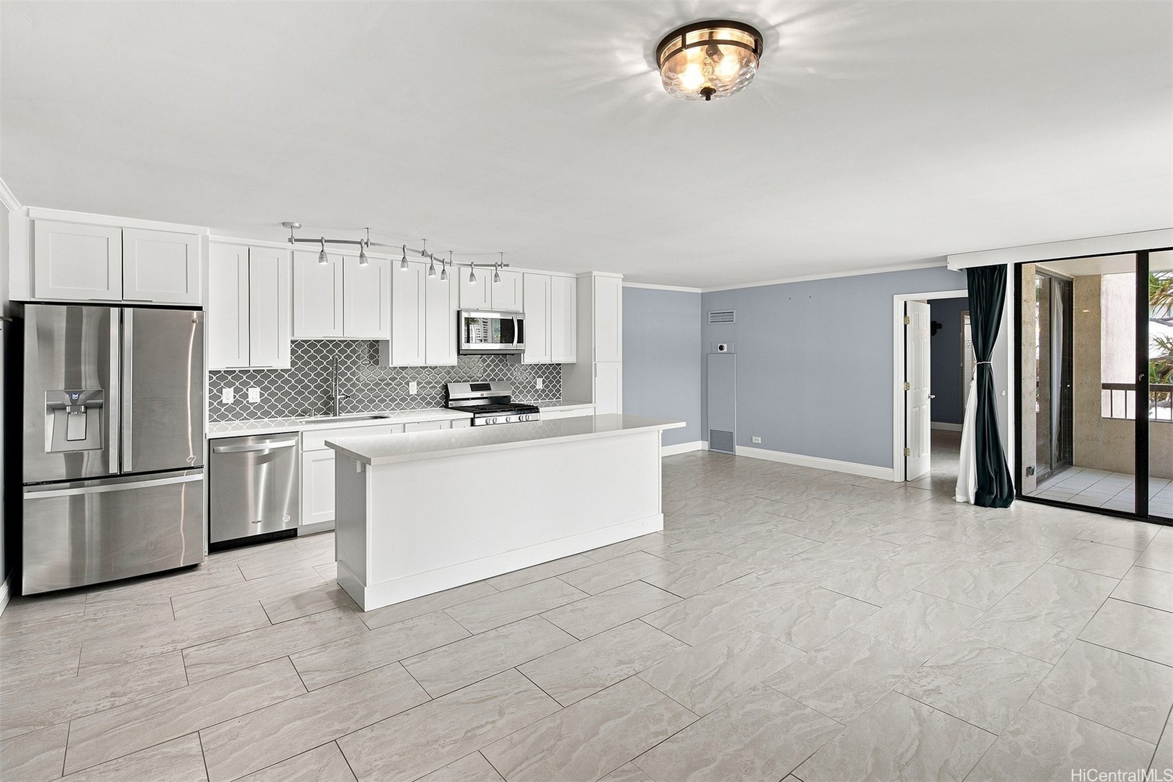 2215 Aloha Drive Dh401(4j) Property Photo 1