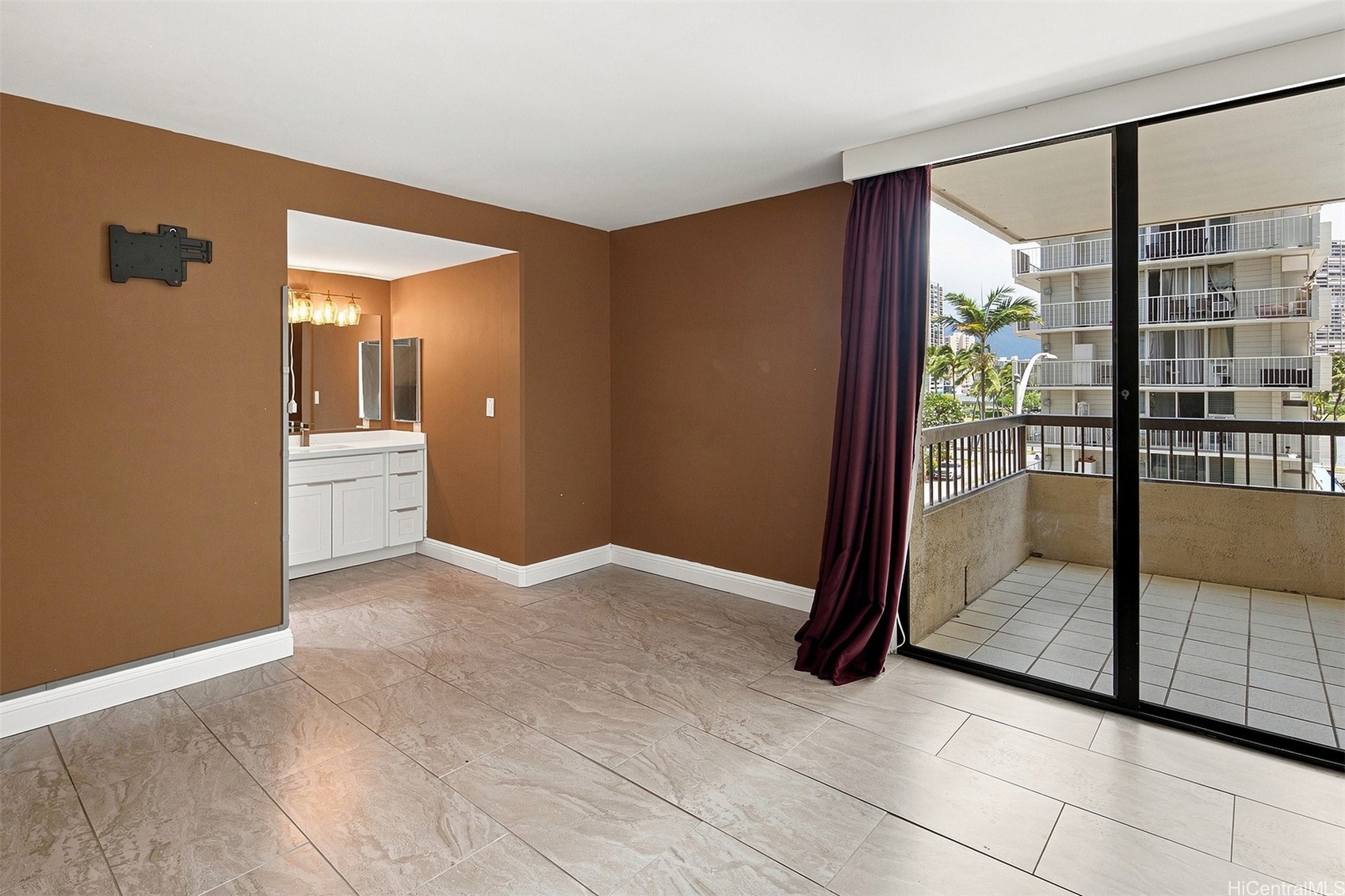 2215 Aloha Drive Dh401(4j) Property Photo 8
