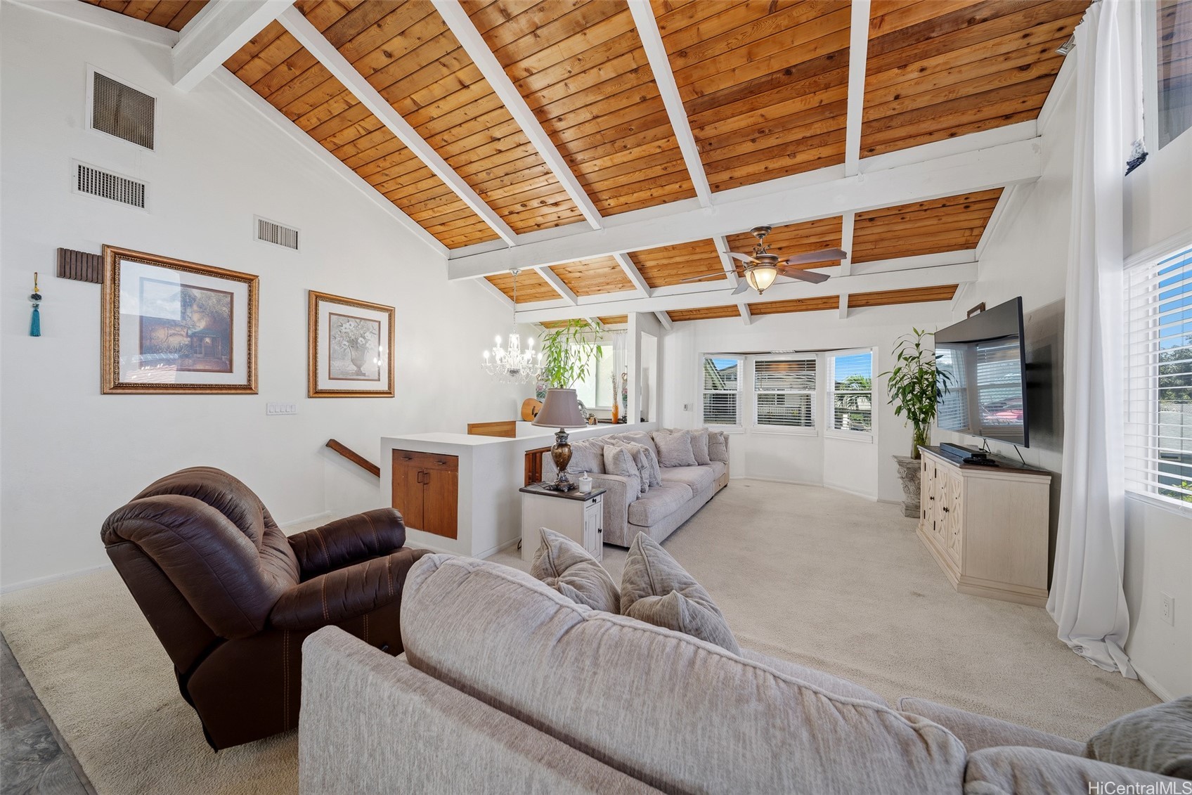 1011 Luaole Place Property Photo 11