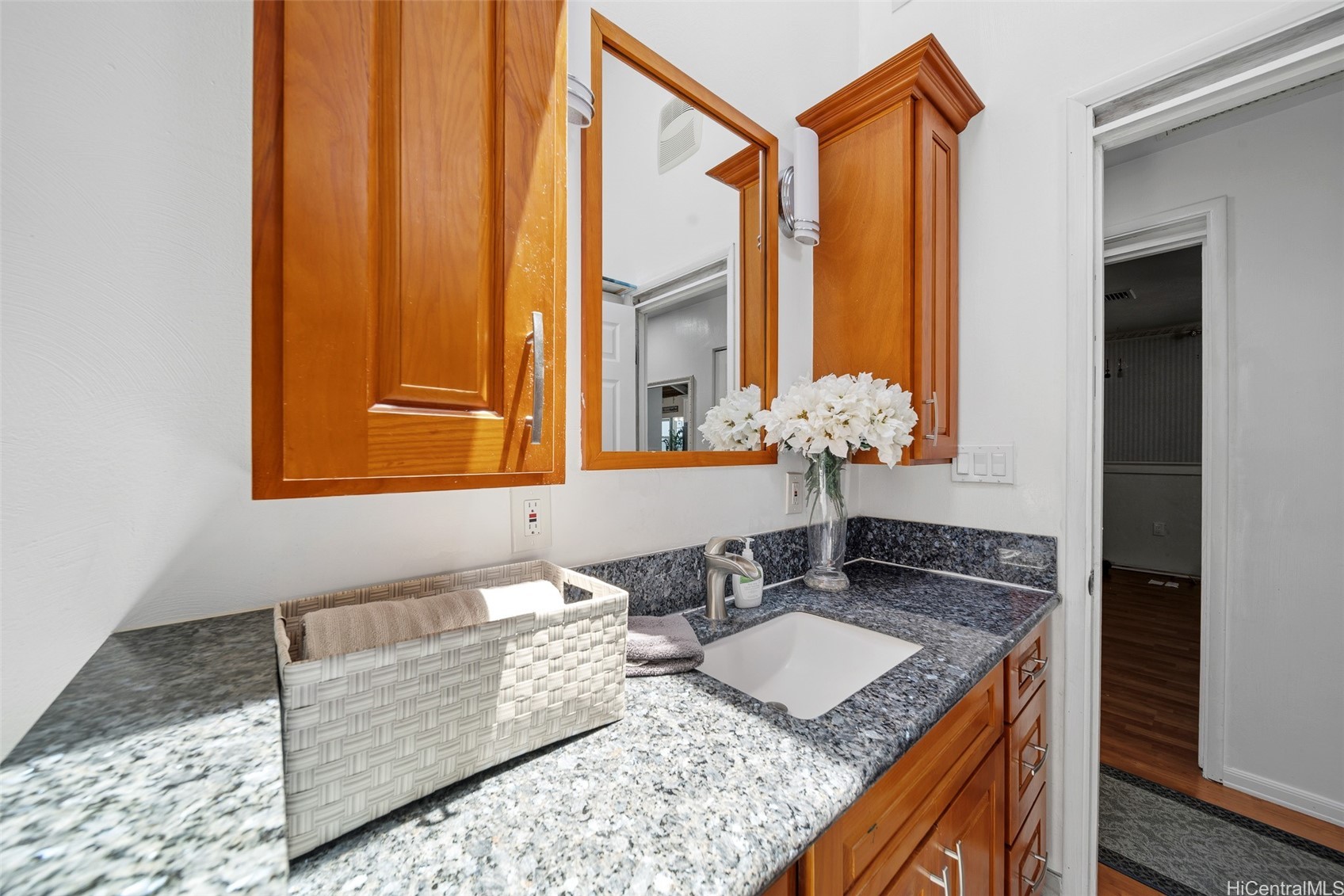 1011 Luaole Place Property Photo 16