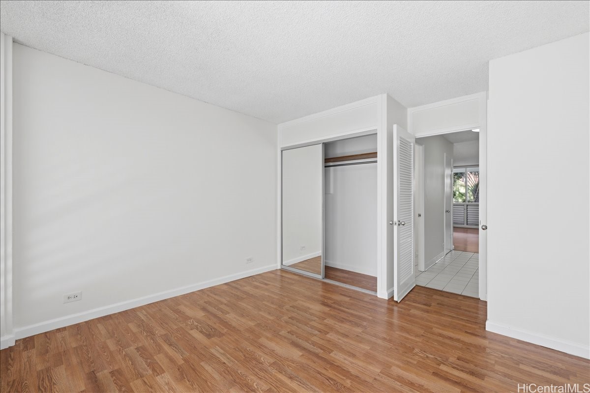 425 Ena Road 207b Property Photo 10