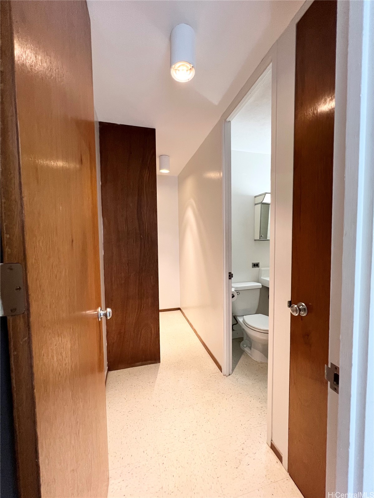 1511 Nuuanu Avenue 421 Property Photo 7
