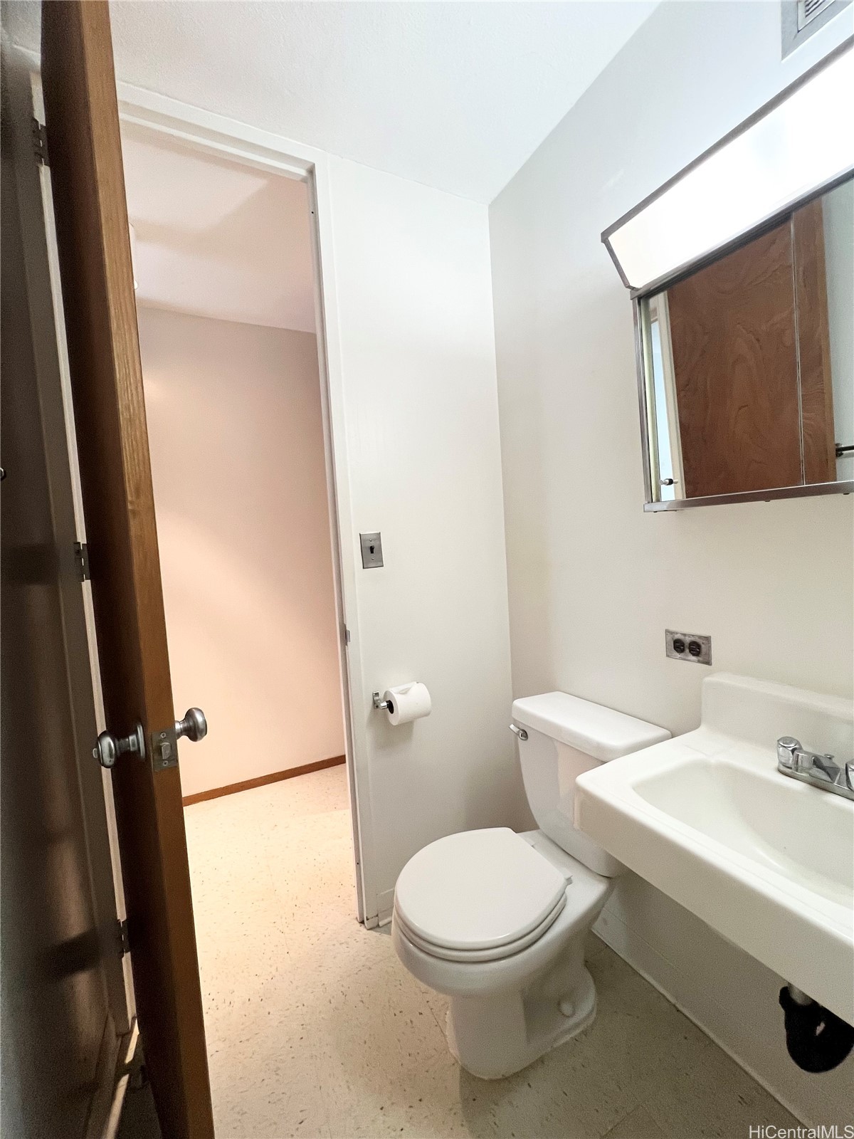 1511 Nuuanu Avenue 421 Property Photo 11