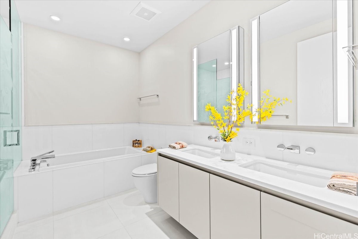 1118 Ala Moana Boulevard 1606 Property Photo 15