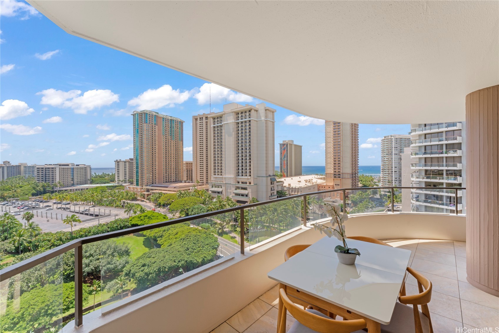 1910 Ala Moana Boulevard 16a Property Photo 3