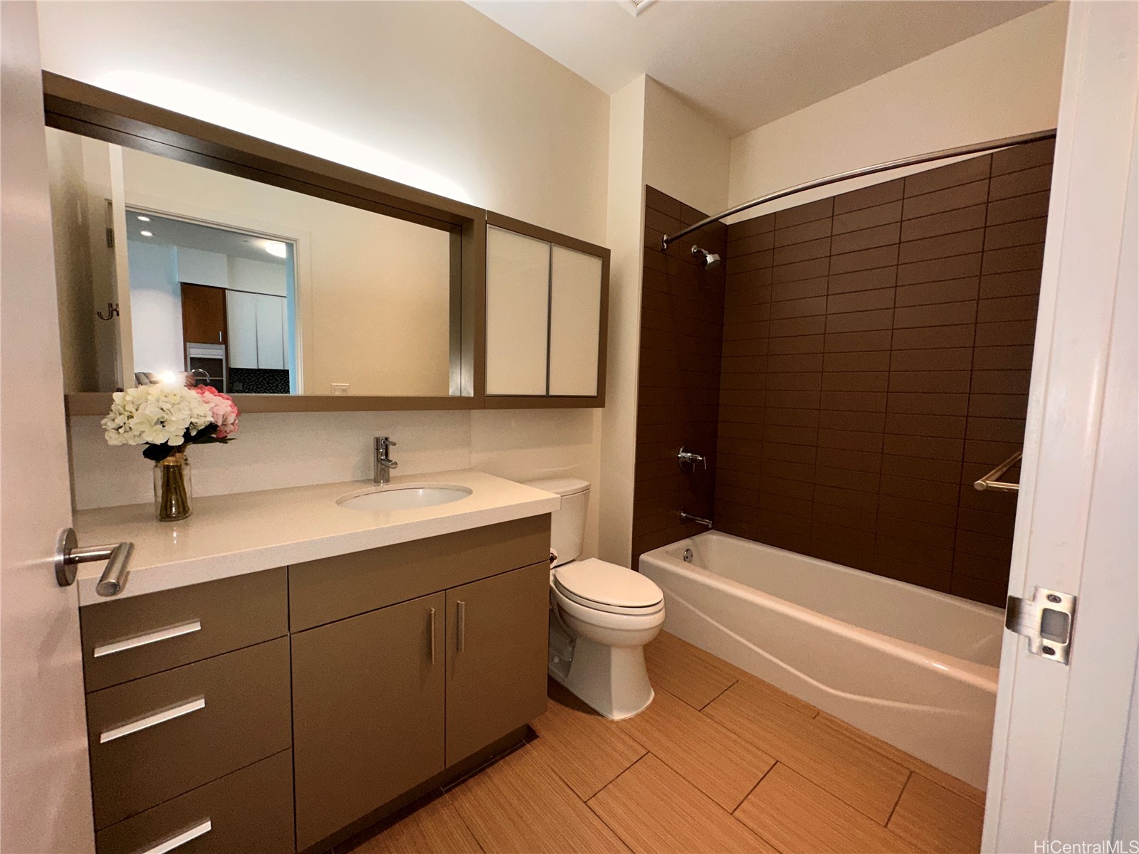 600 Ala Moana Boulevard 603 Property Photo 7