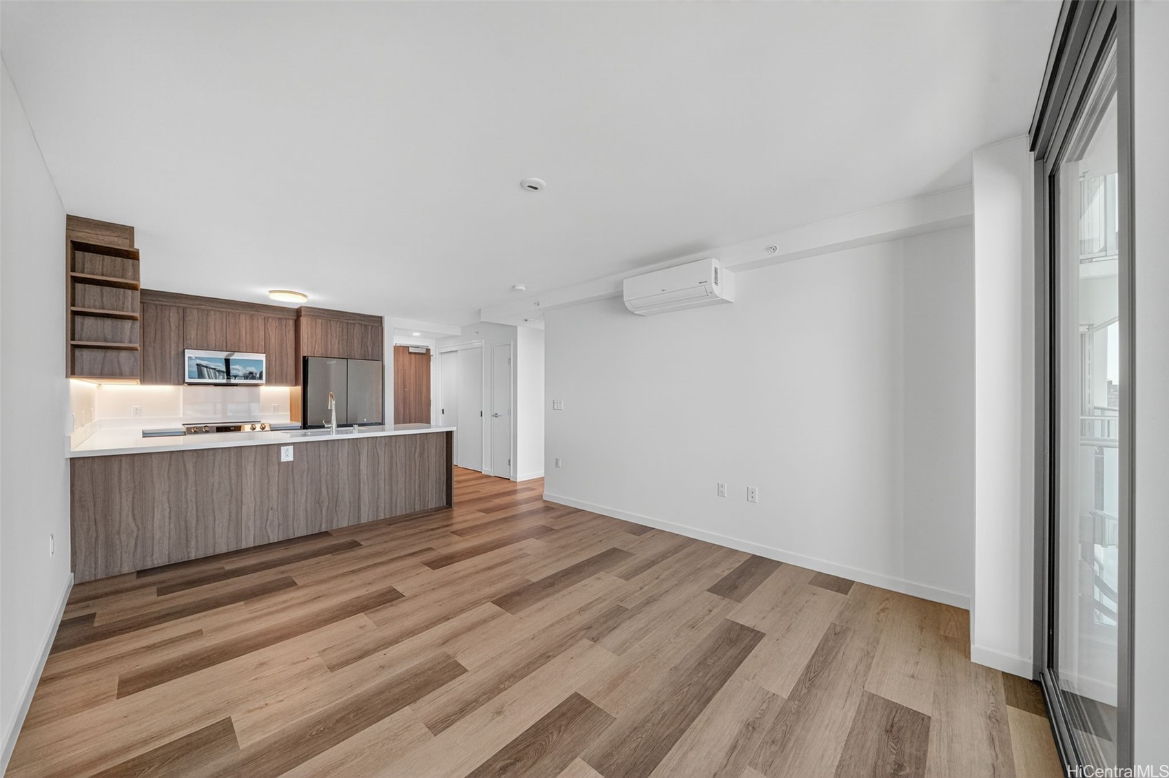 1500 Rycroft Street 1706r Property Photo 4