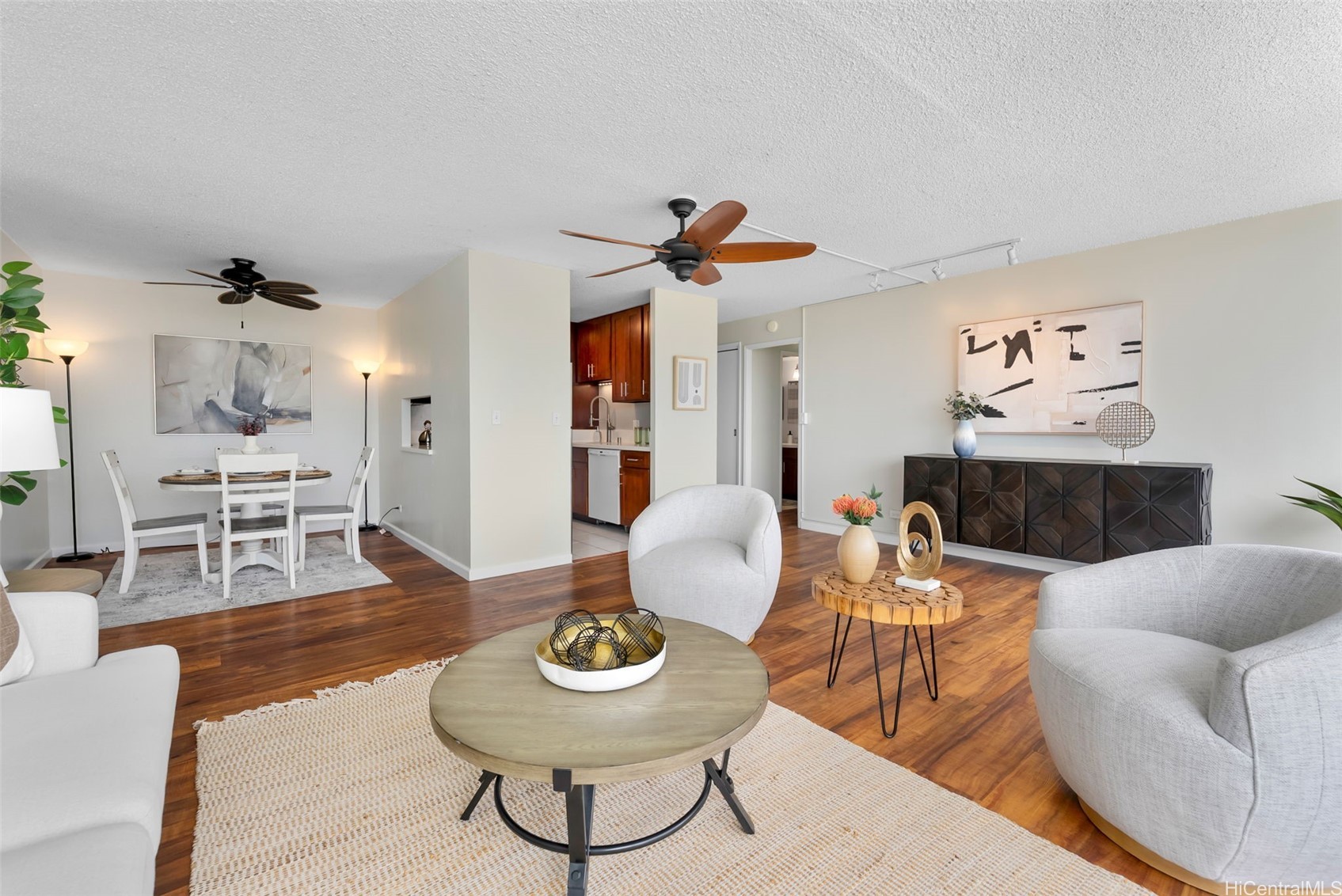 2233 Ala Wai Boulevard 9b Property Photo 6