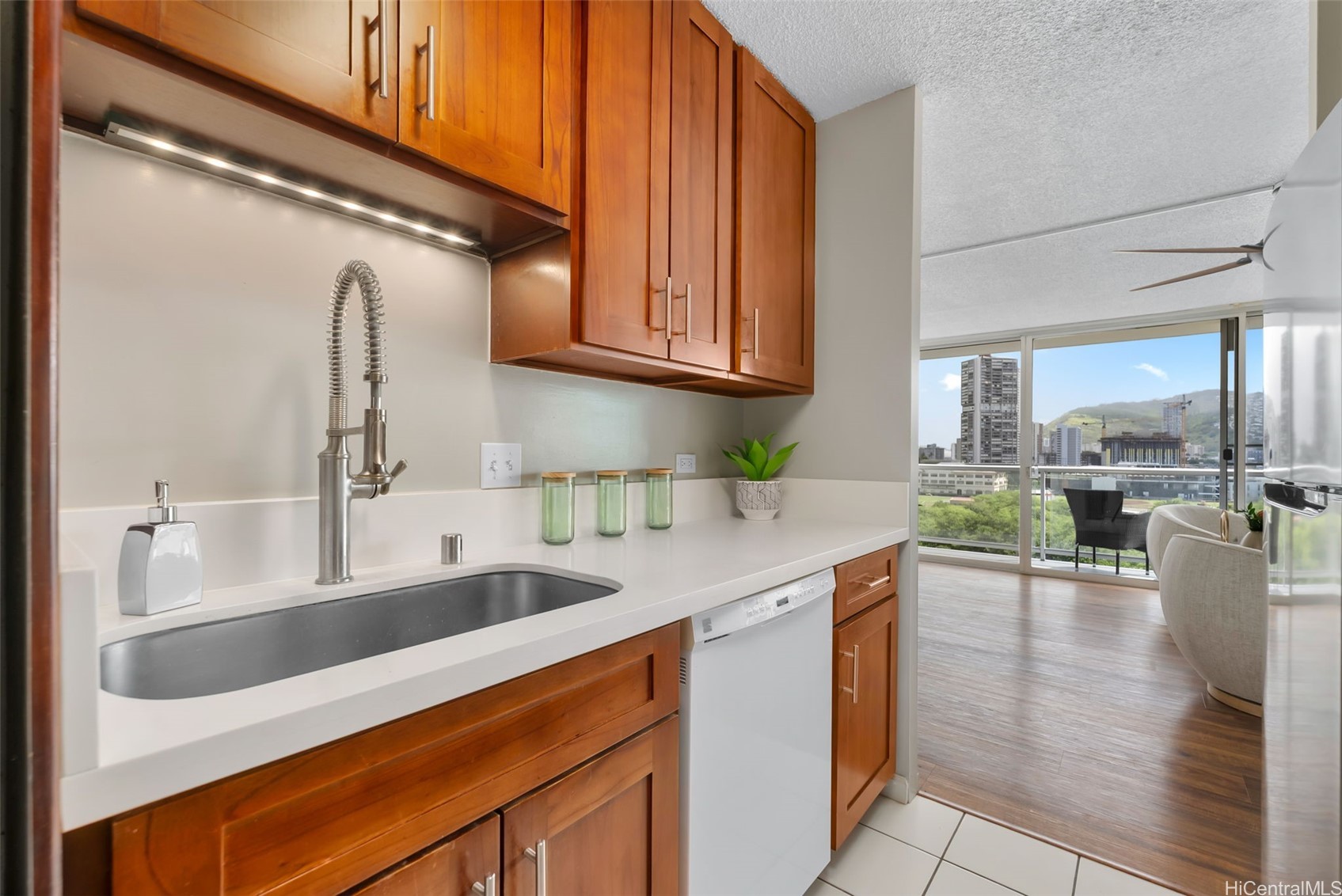 2233 Ala Wai Boulevard 9b Property Photo 9
