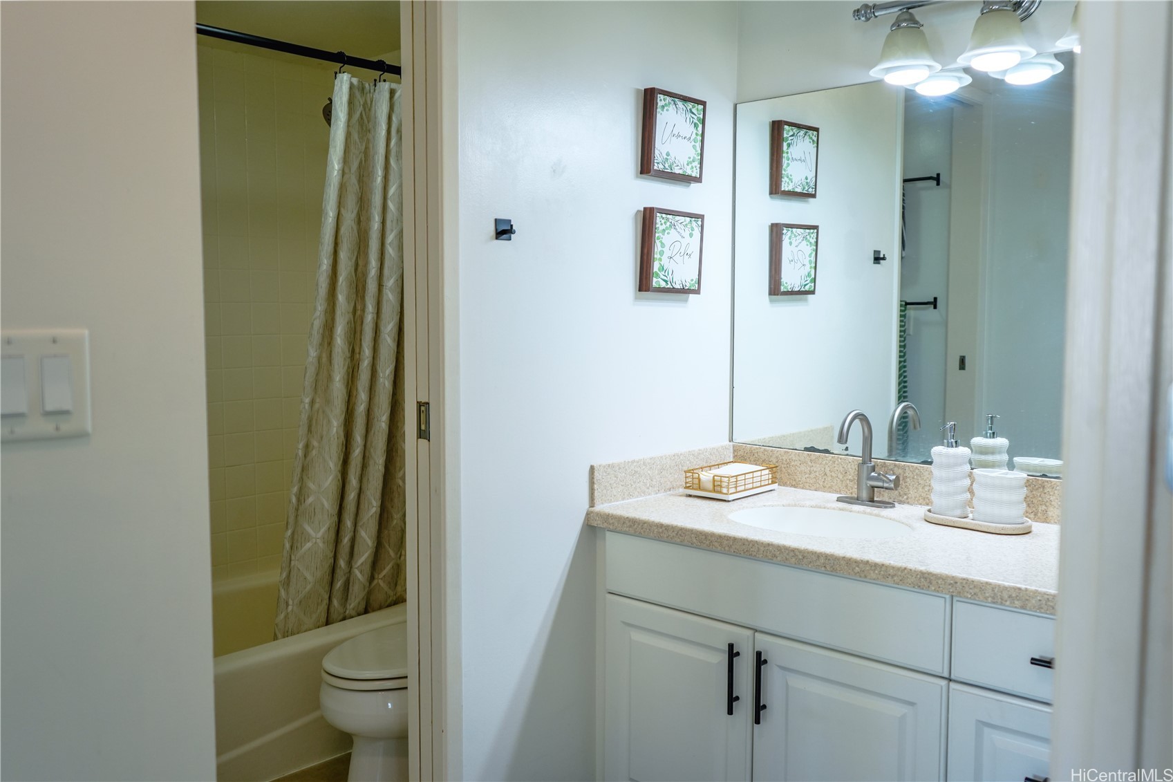 411 Hobron Lane 903 Property Photo 10