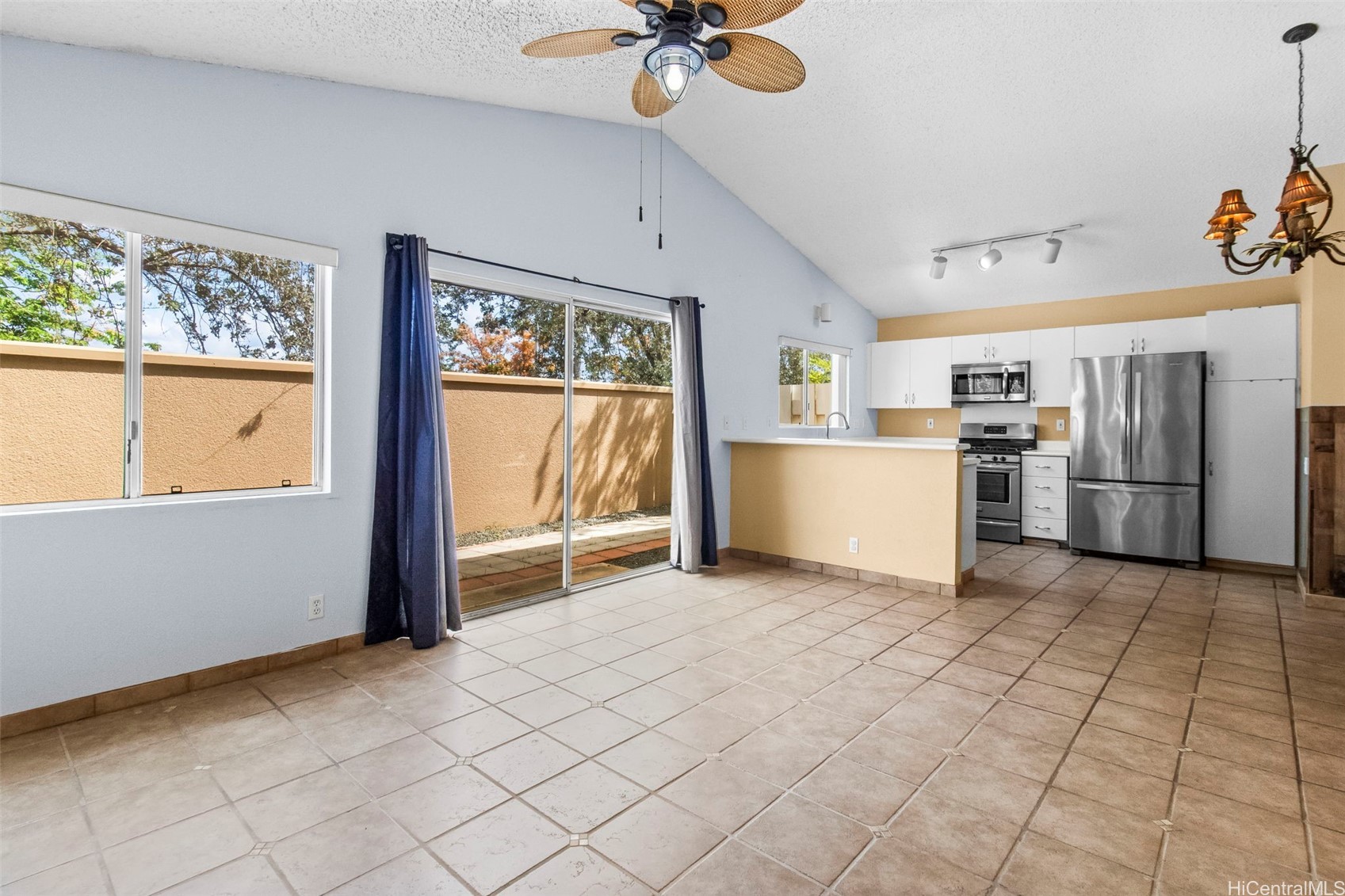 91-985 Keoneae Place Property Photo 5