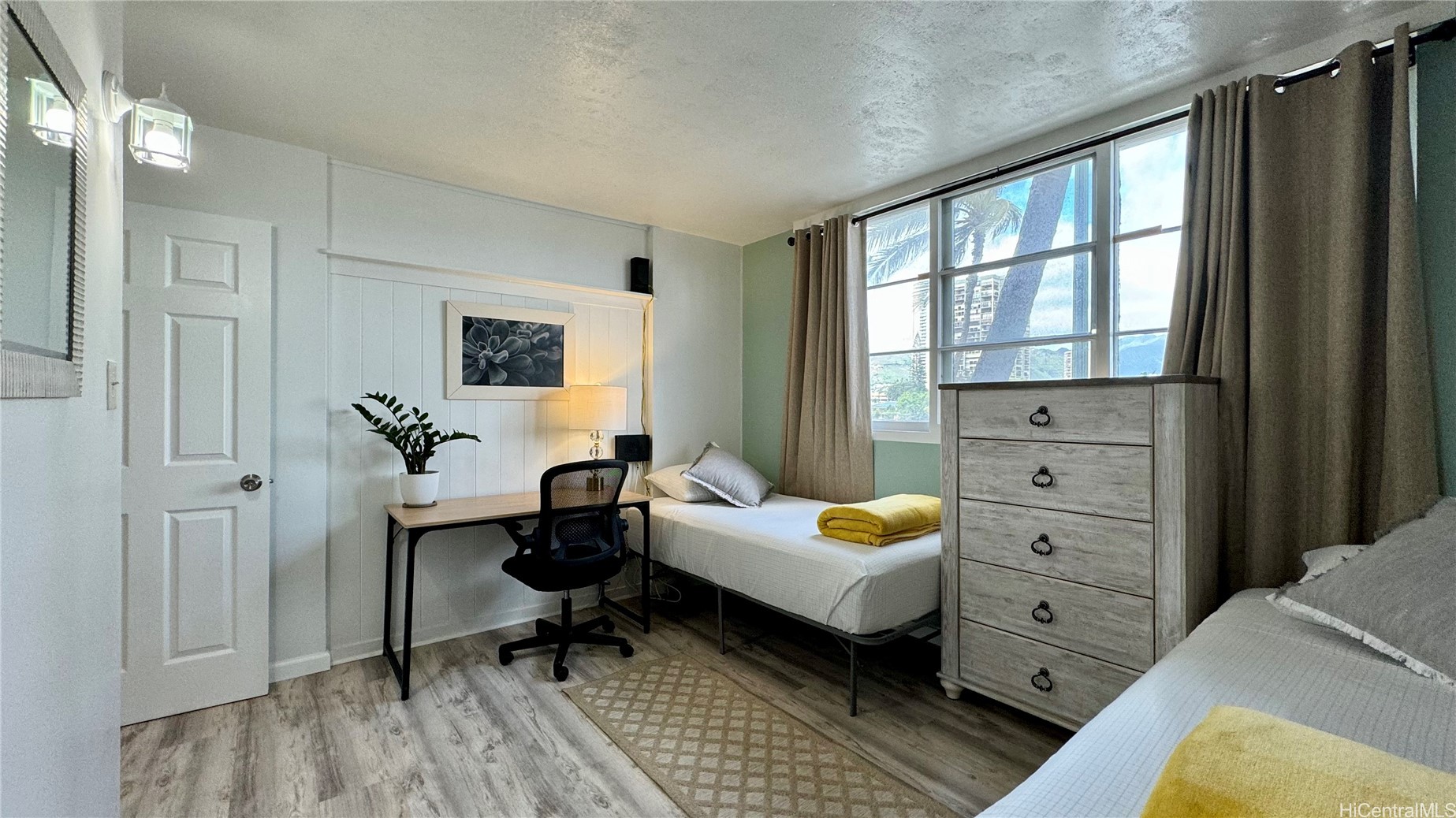 455 Lewers Street Property Photo 13