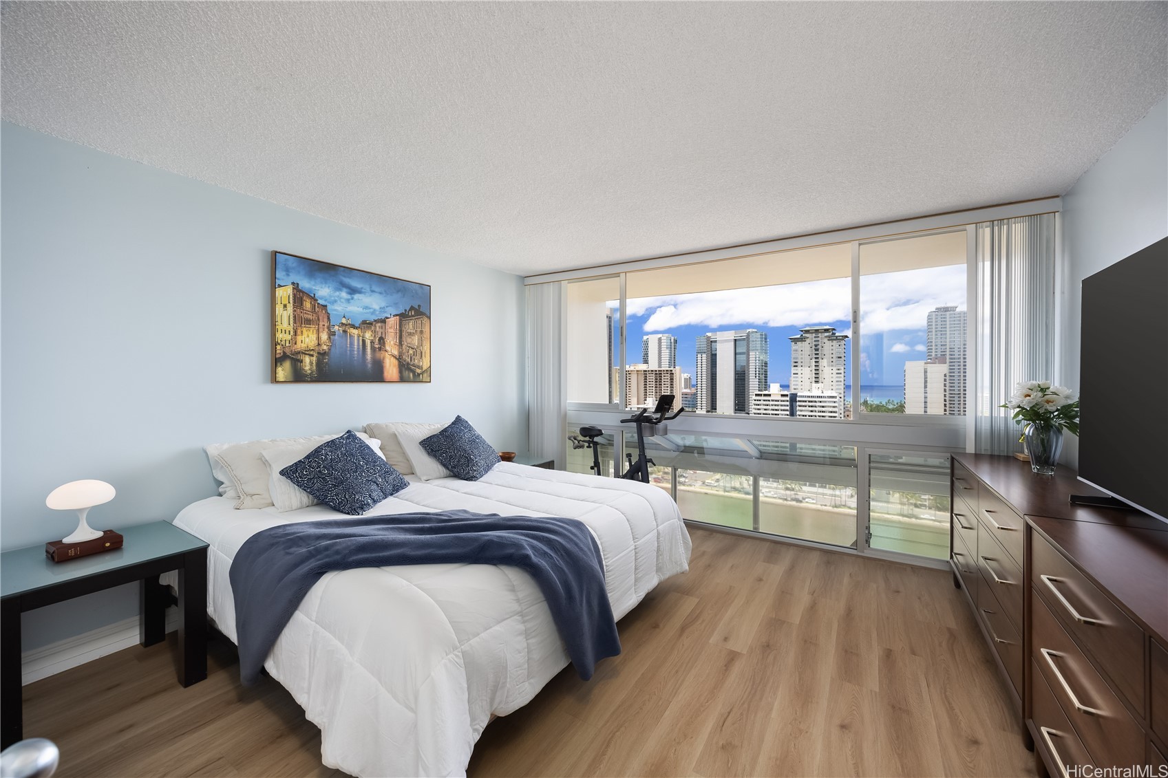 500 University Avenue 2204 Property Photo 18