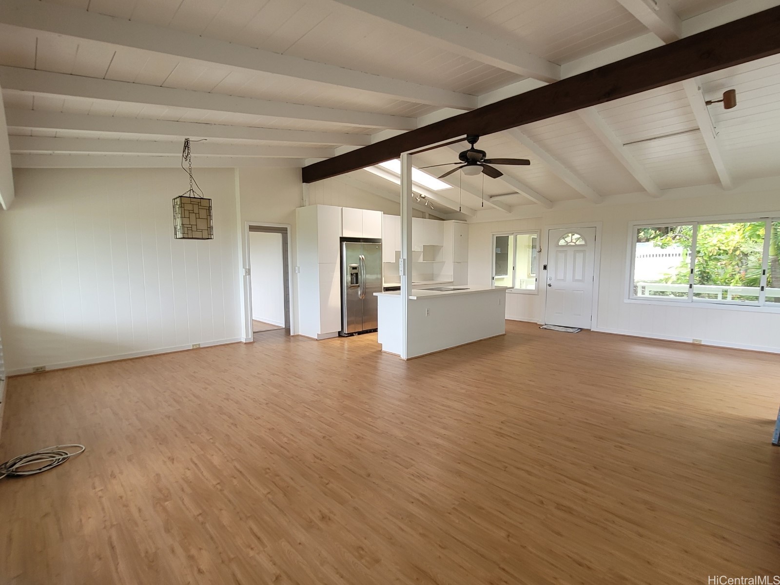 1069 Aalapapa Drive Upper Property Photo 2