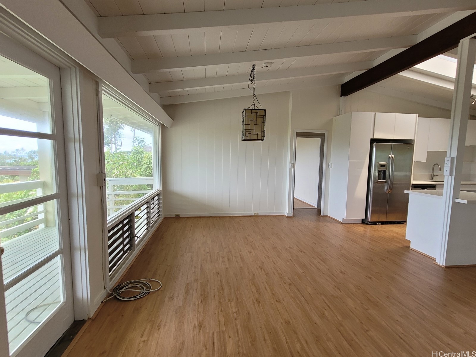 1069 Aalapapa Drive Upper Property Photo 3