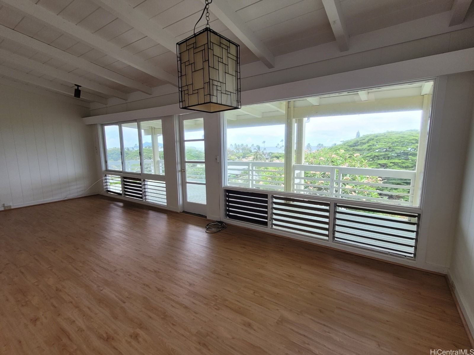 1069 Aalapapa Drive Upper Property Photo 6
