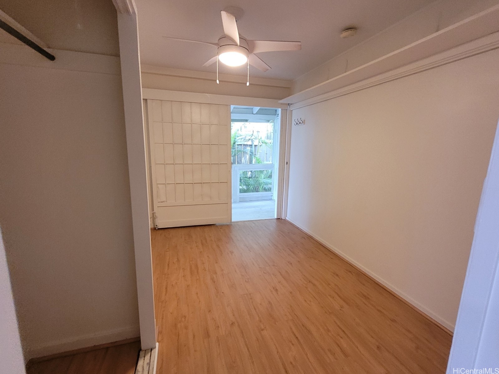1069 Aalapapa Drive Upper Property Photo 10