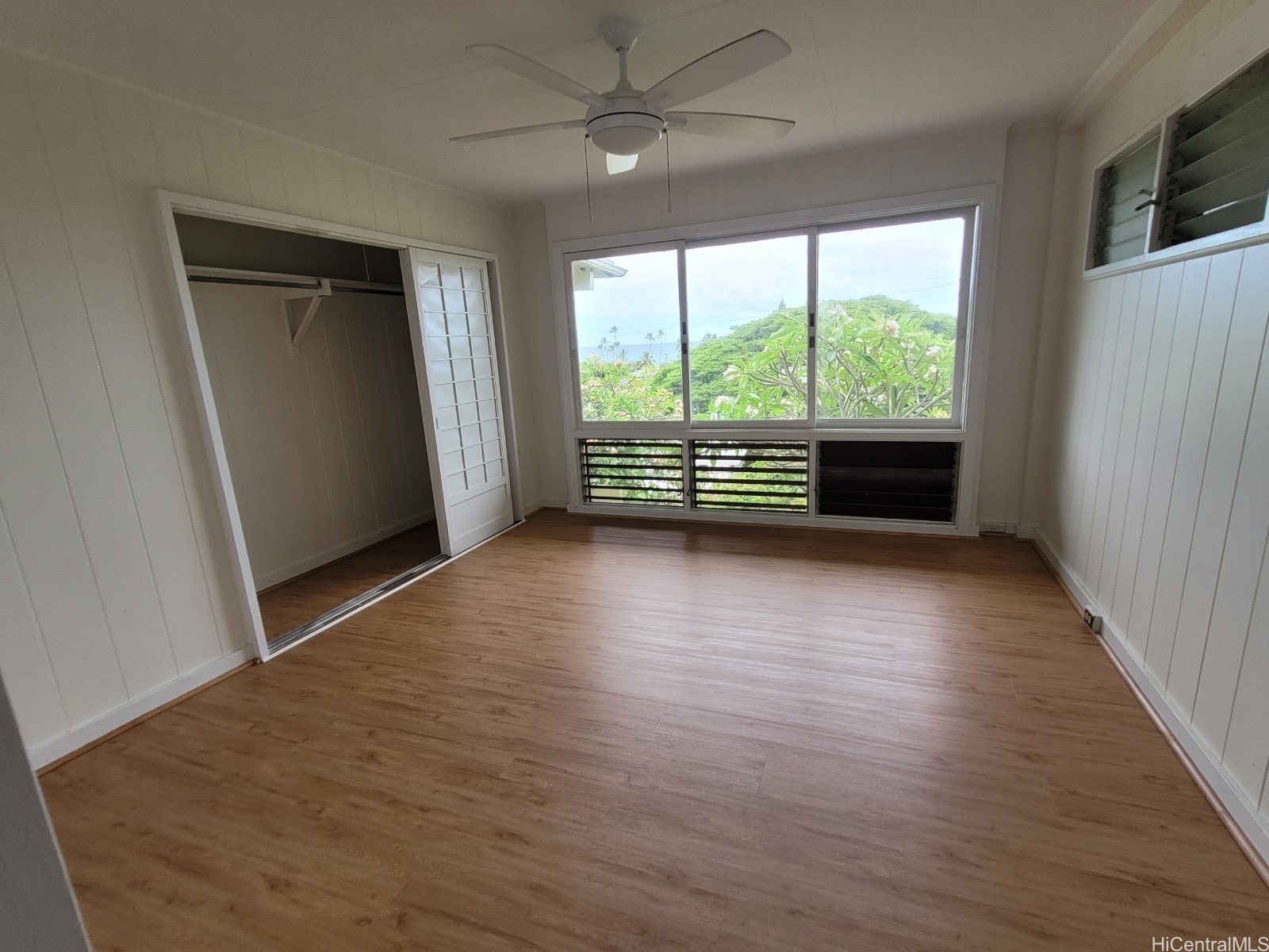 1069 Aalapapa Drive Upper Property Photo 11
