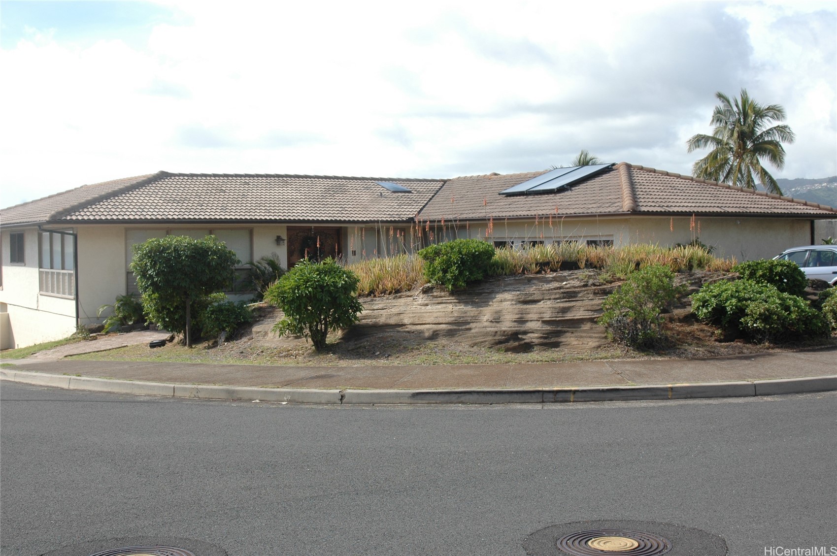 28 Poipu Drive Property Photo 6