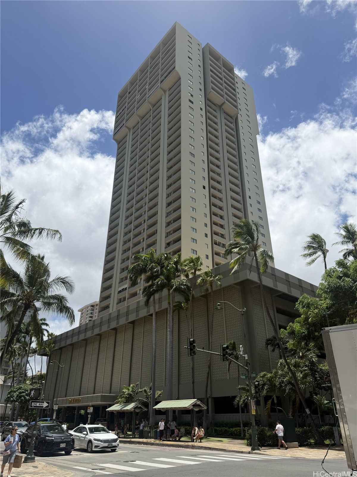 2240 Kuhio Avenue 1006 Property Photo 1